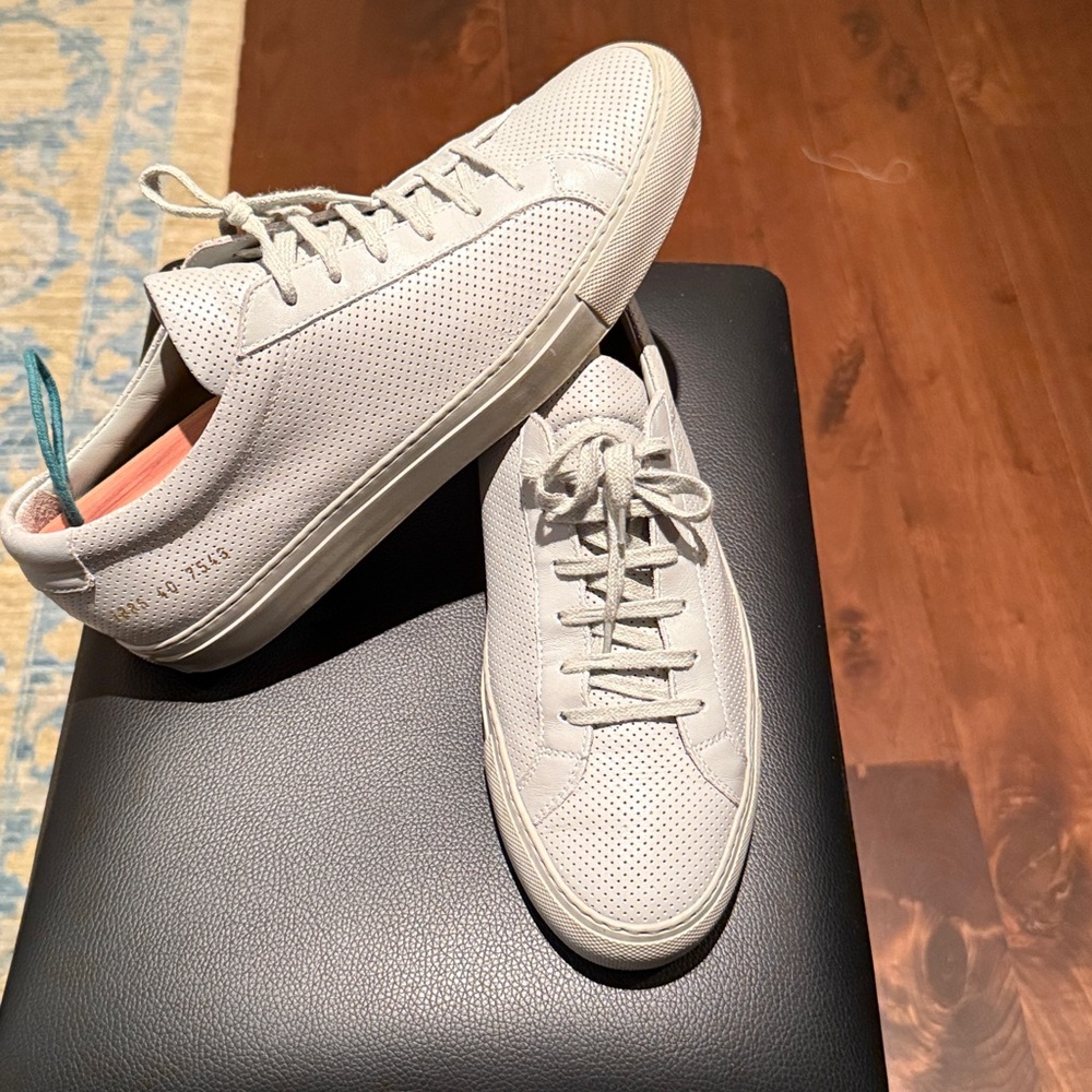 Common Projects 100% authentic Men's Gray Perforated Sneakers EU size 40